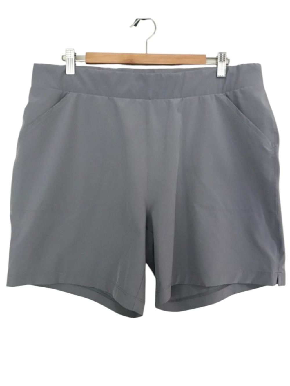 LolΓ« Grey Athletic Shorts